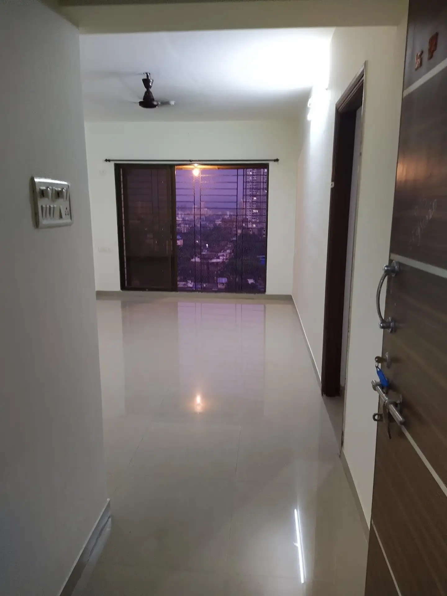 2.5 BHK Flat for Rent in sethia link view, Goregaon West